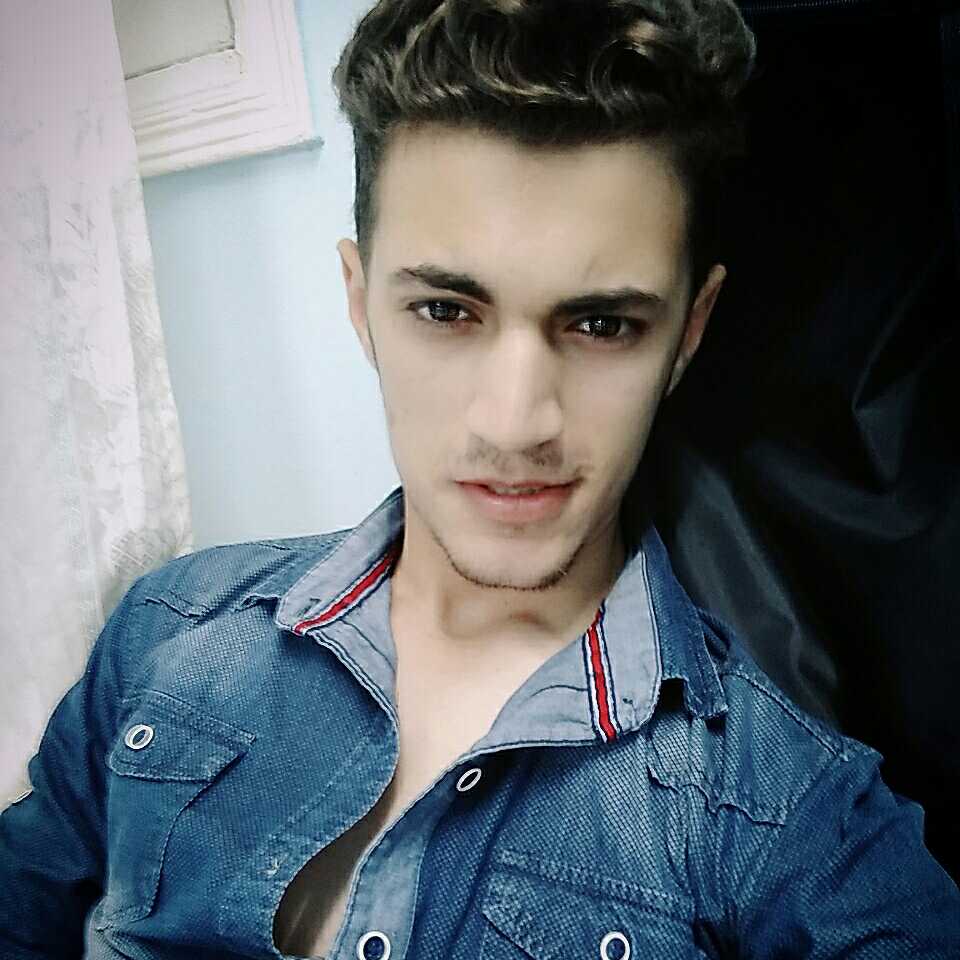 ايمن عاطف