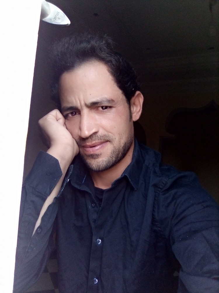 ايمن ابوالعربى
