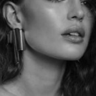 منيرة السهلي