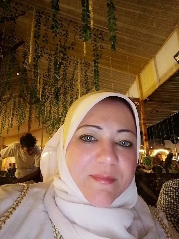 ولاء أبو الفضل