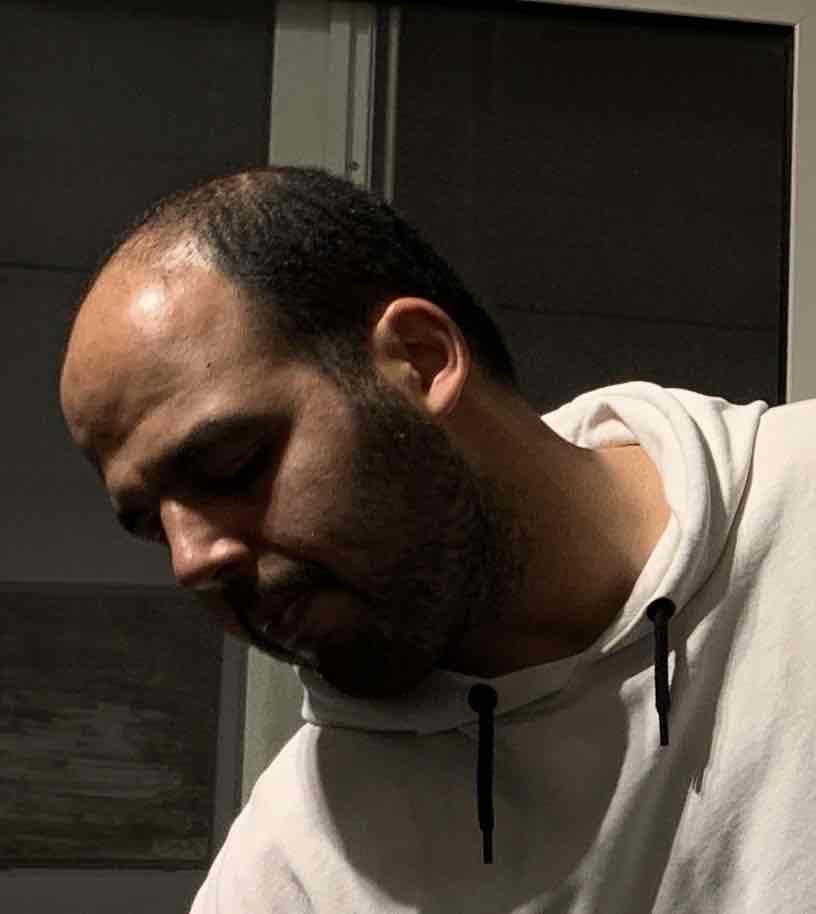 مصطفى حسام