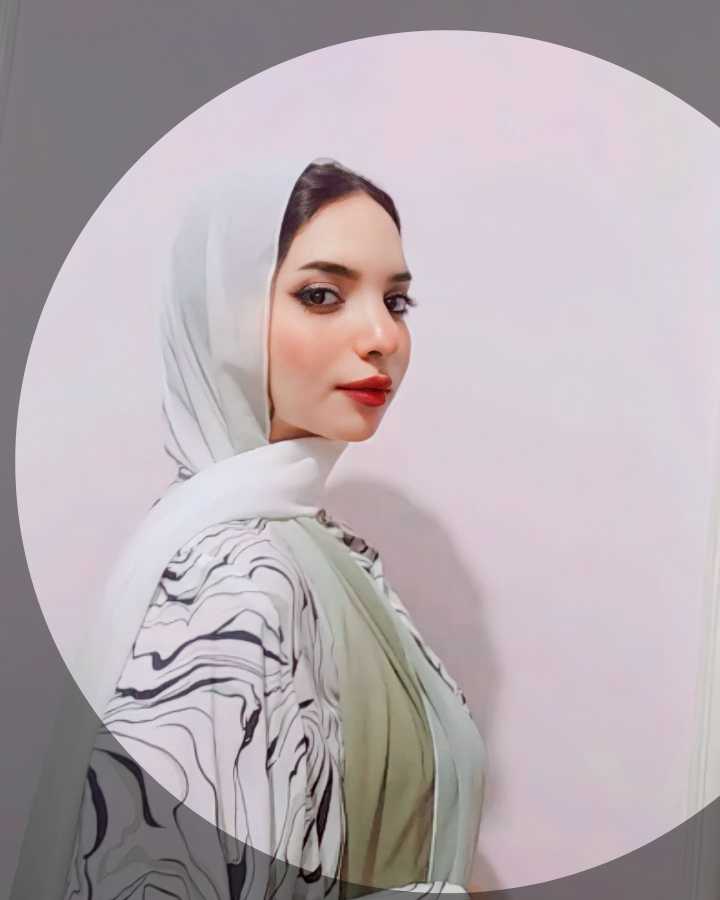 منة فخري
