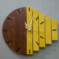 ساعة حائط ٣