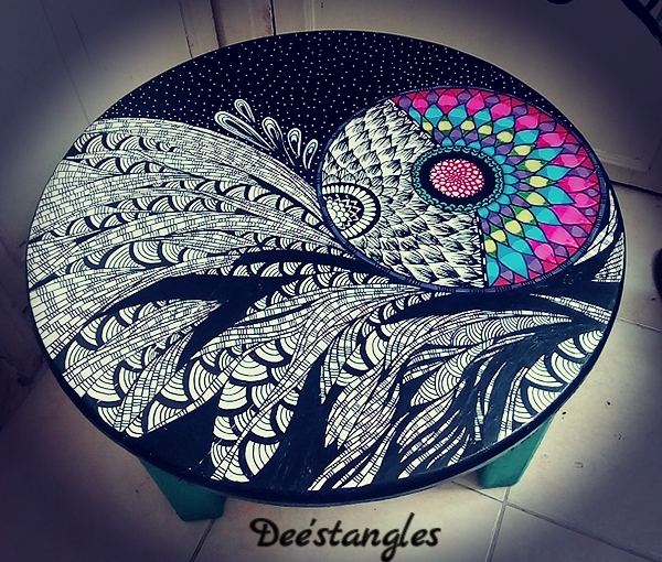 طبلية خشب مرسومة