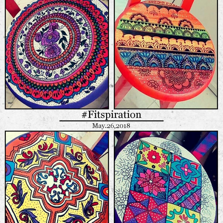 أربعة كرسي بار رسم يدوي