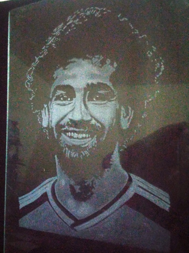 (مو صلاح  (زجاج محفور