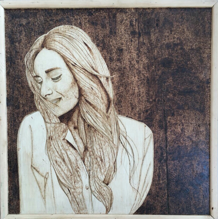 Artist Amina Khalil (Wood Burning Art)