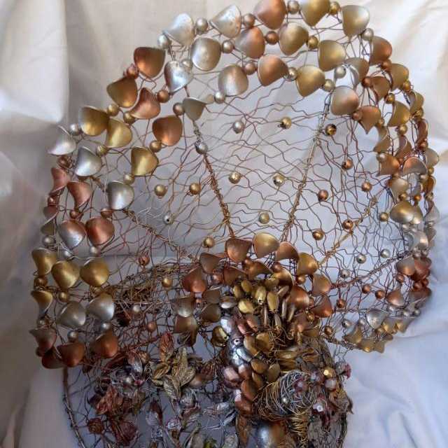 طاووس نحاسى