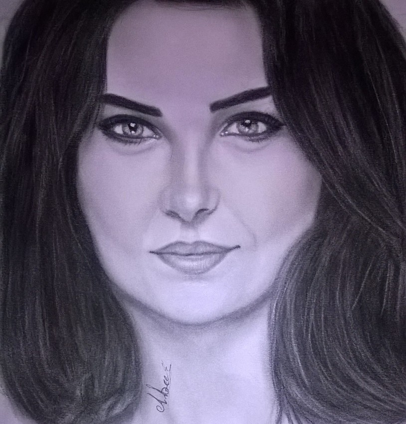 يسرا اللوزي