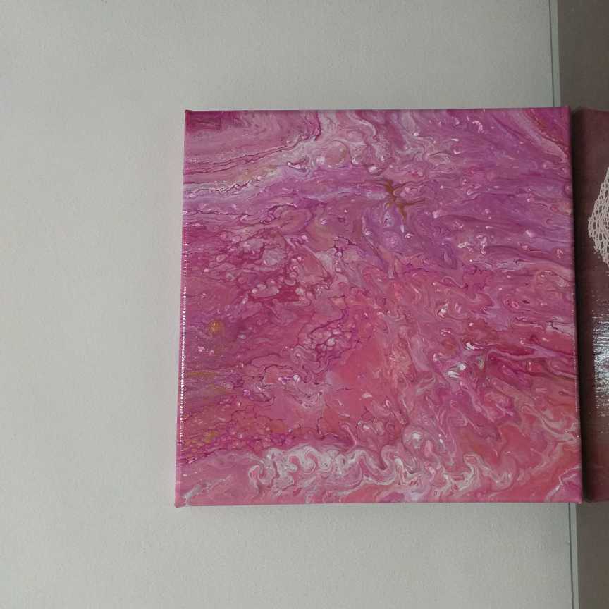 Acrylic Pouring Artwork