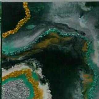 ثلاث لوحات معا