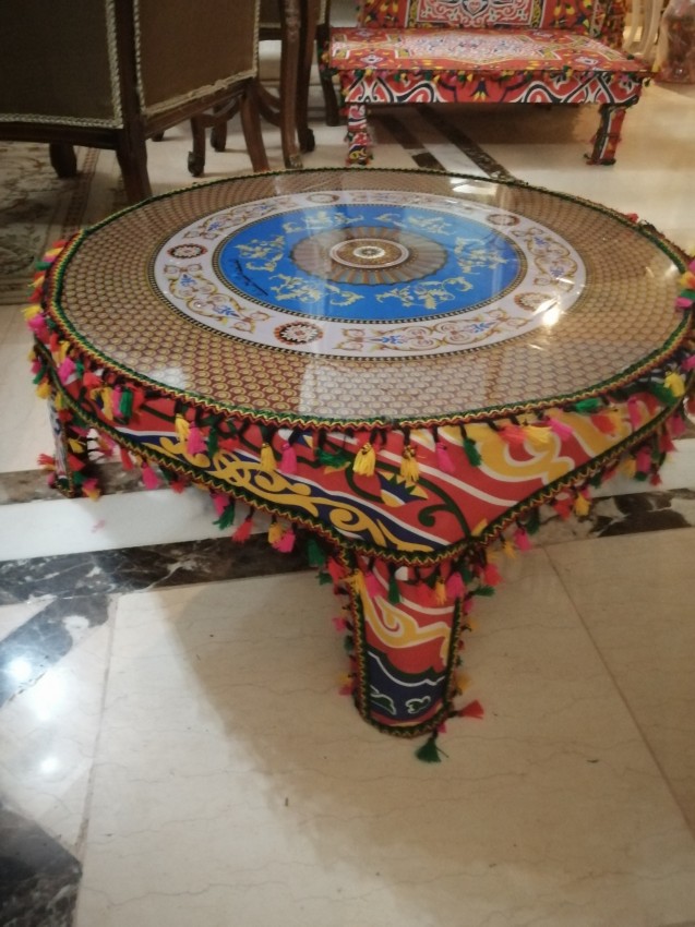 طاولة رمضانية مدورة