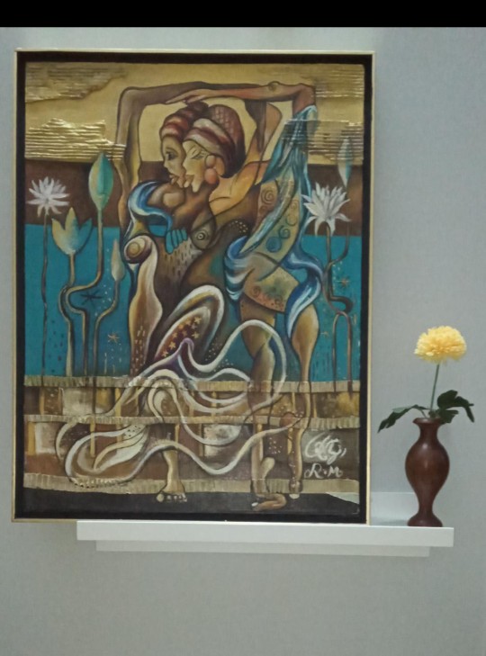 Dancing Women