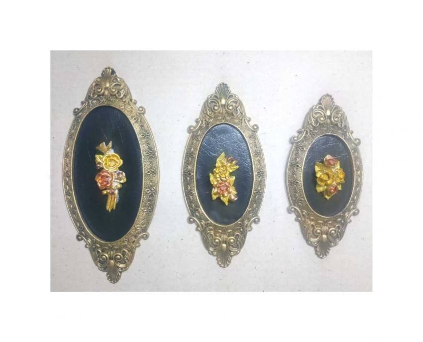 Flowers Antiques With Oval Tableau