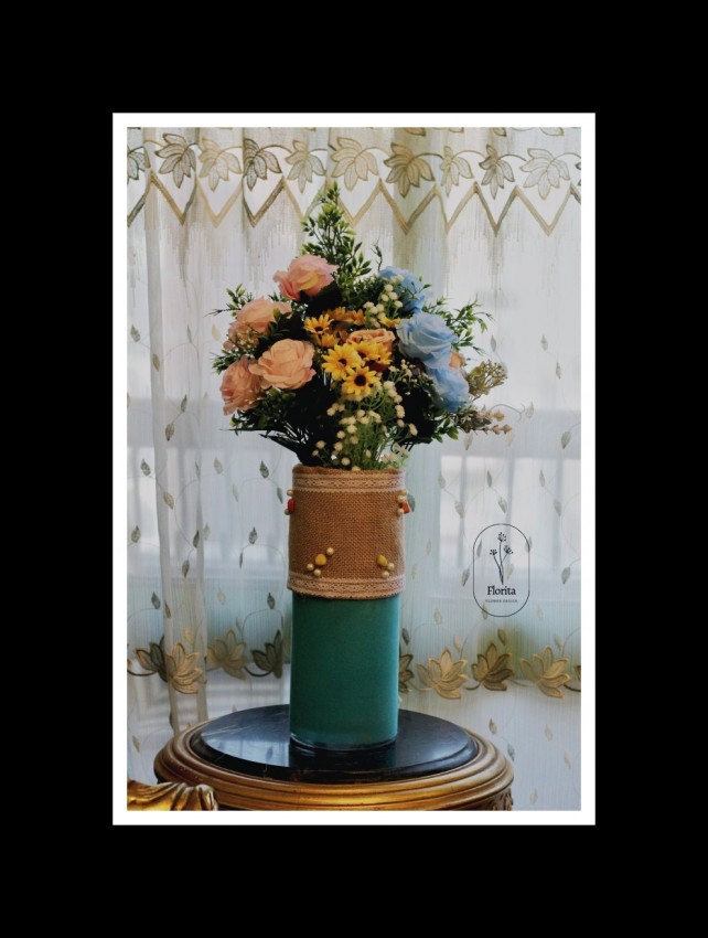 Vase 2