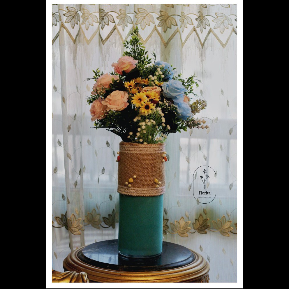 Vase 2