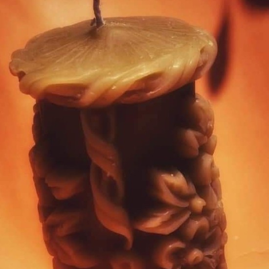 شمع عسل غامق
