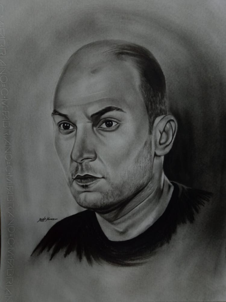 بورتريه رسم بالفحم