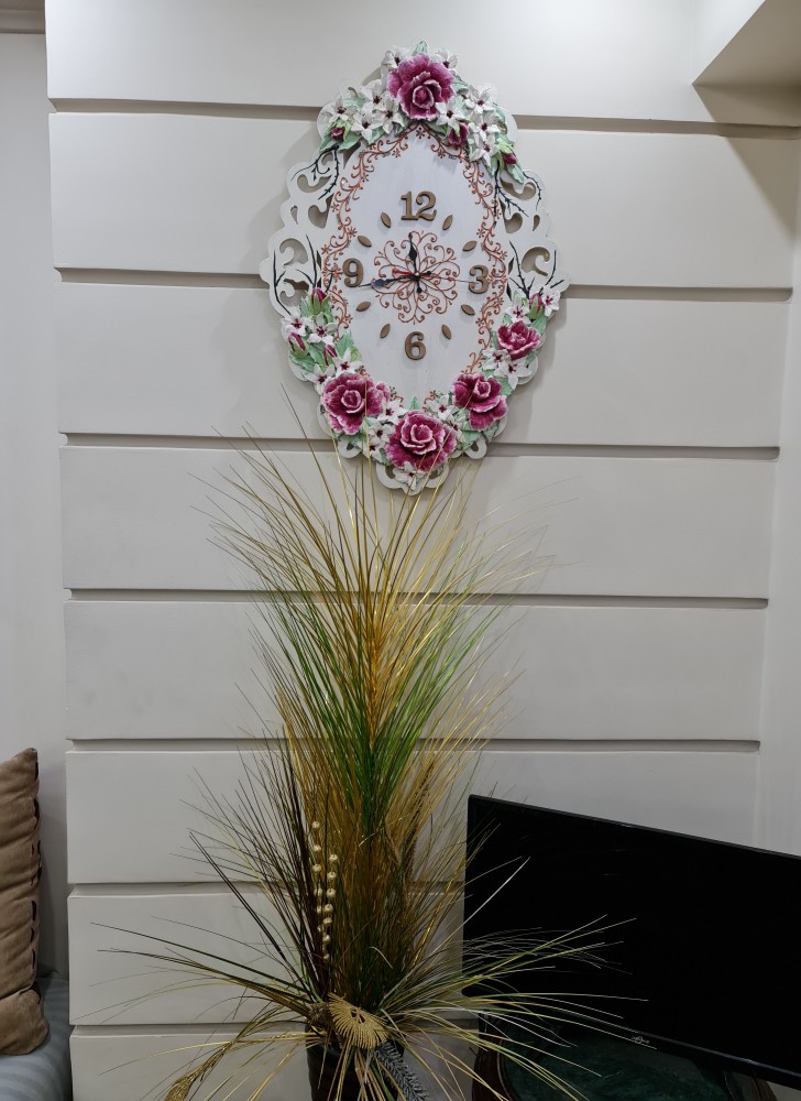 Sculpture Wall Clock